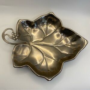 Vintage silver-plated leaf shaped dish